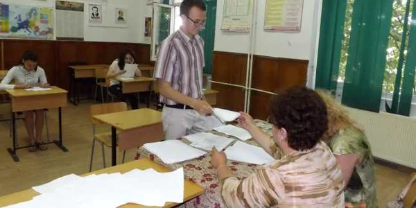 profesori salarii intarziate FOTO Corina Macavei 