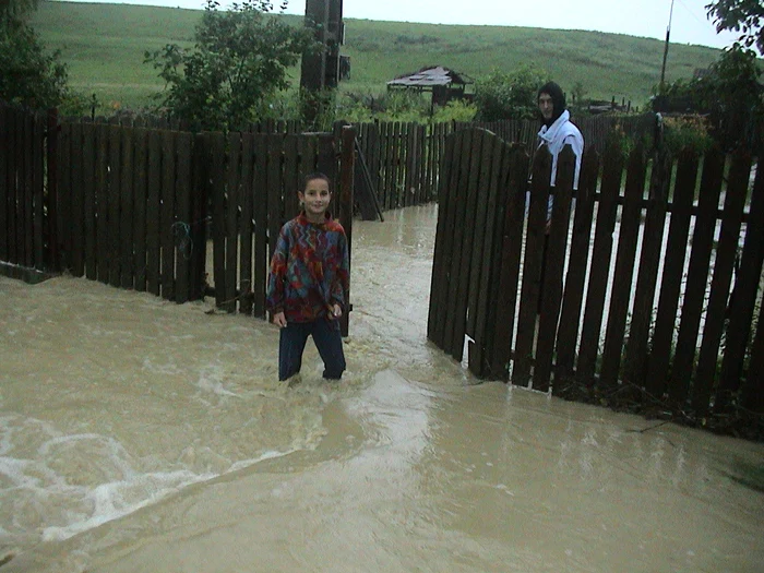 
    Inundaţii severe în judeţul Botoşani  