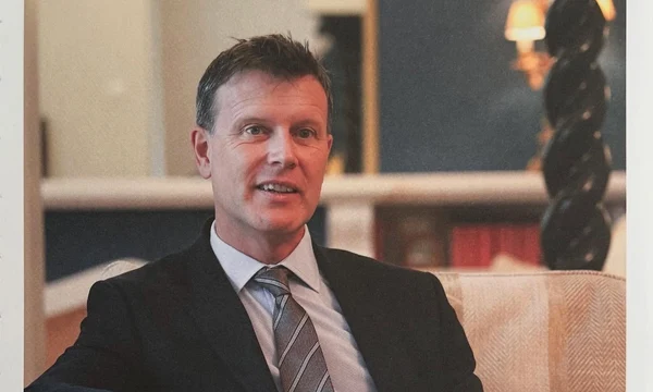Giles Portman foto Facebook British Embassy Bucharest jpg