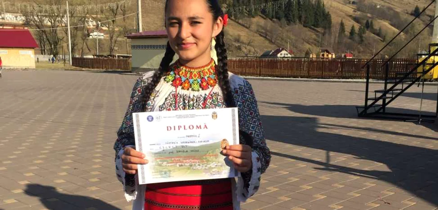 Georgiana s-a îndărgostit de meşteşug FOTO: Valeru Ciurea