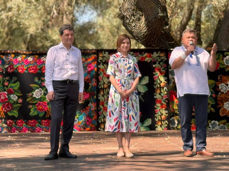 Romunski predsednik Nicușor Dan na zasebnem obisku v Moldaviji