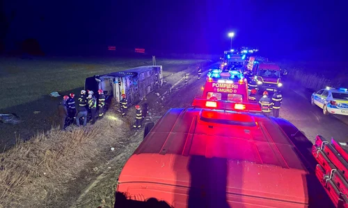 Autocar rasturnat FOTO ISU galati jpg