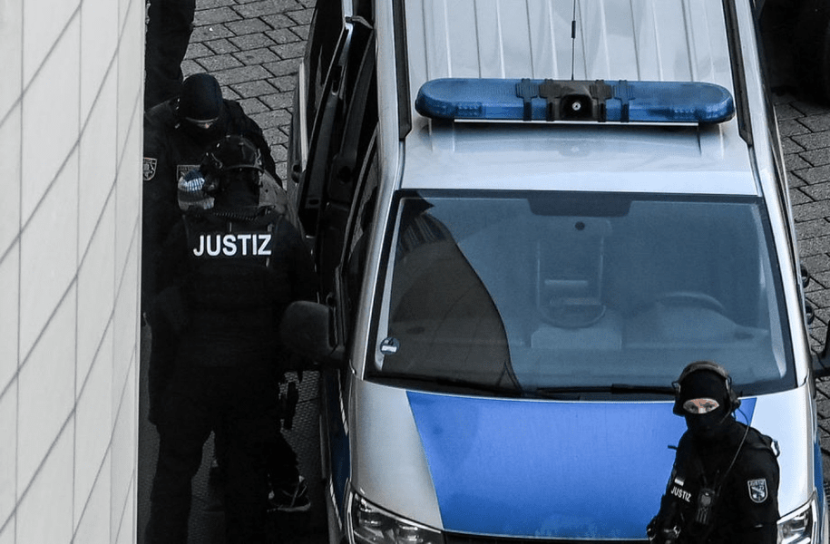 Luare de ostatici la Dresda, în estul Germaniei. Mama suspectului, găsită moartă