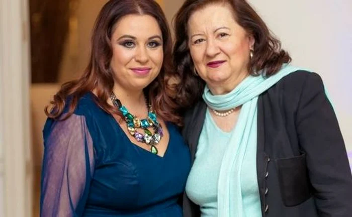 Oana Roman a explicat care este starea de sănătate a mamei sale, după ce Mioara Roman a fost internată în spital Foto: Arhivă personală