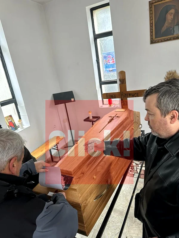 Sicriul Ronei Hartner, depus la Bellu Sursa Click!