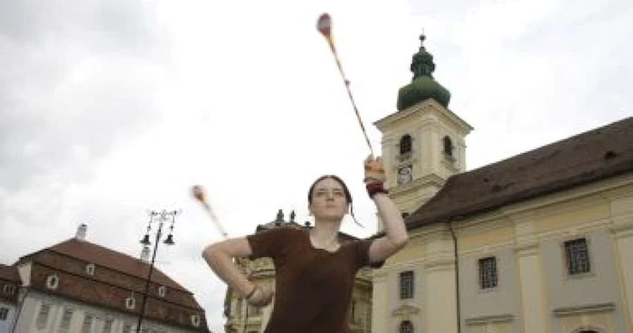 Sibiu: Centrul Sibiului invadat de festivalul de circ