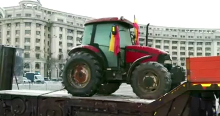 Un singur camion și un tractor participă la protestul din București