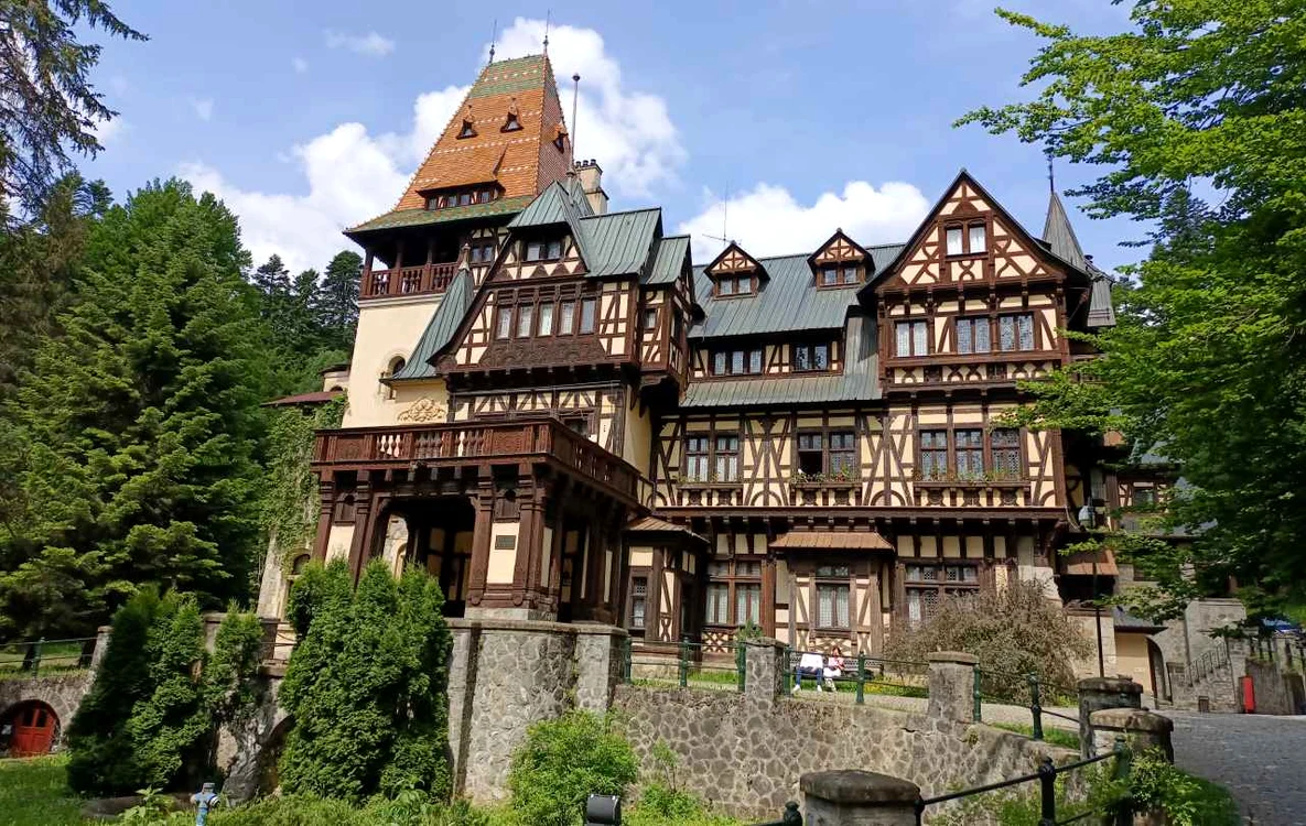 Castelul Pelișor 