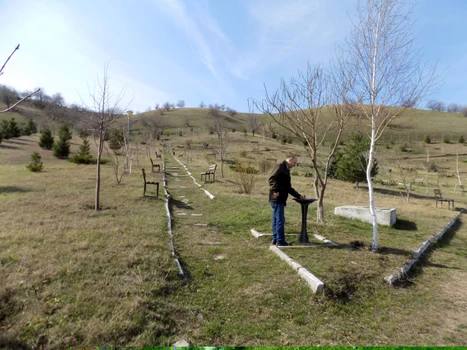 Parcul rural fără rost de la marginea satului Fântânele judeţul Galaţi FOTO Costel Crângan