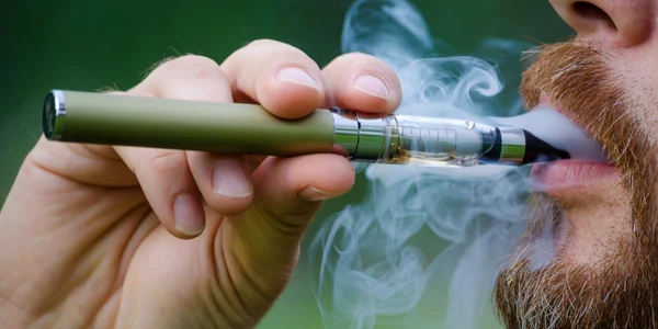 Ţigara electronică. Păreri pro şi contra