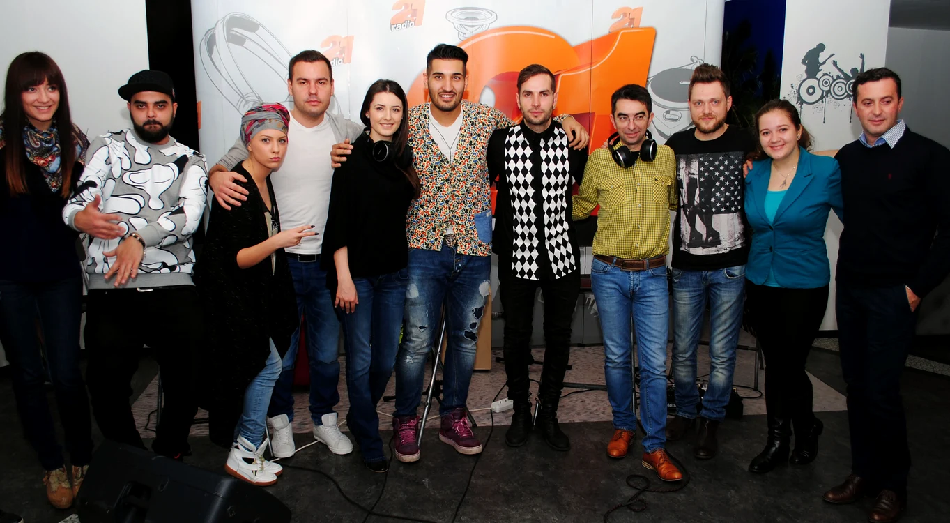 Cusurgiii i-au avut invitaţi pe băieţii de la "Famous Production"