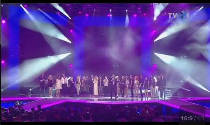 Momentul de deschidere a spectacolului Eurovision 2015 România