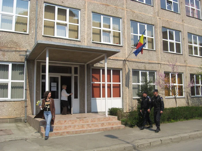 Reşiţa: Profesorii se pregătesc de examene
