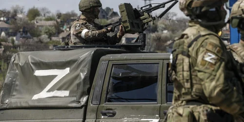 Soldati rusi in Mariupol FOTO EPA-EFE