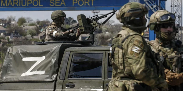 Soldati rusi in Mariupol FOTO EPA-EFE