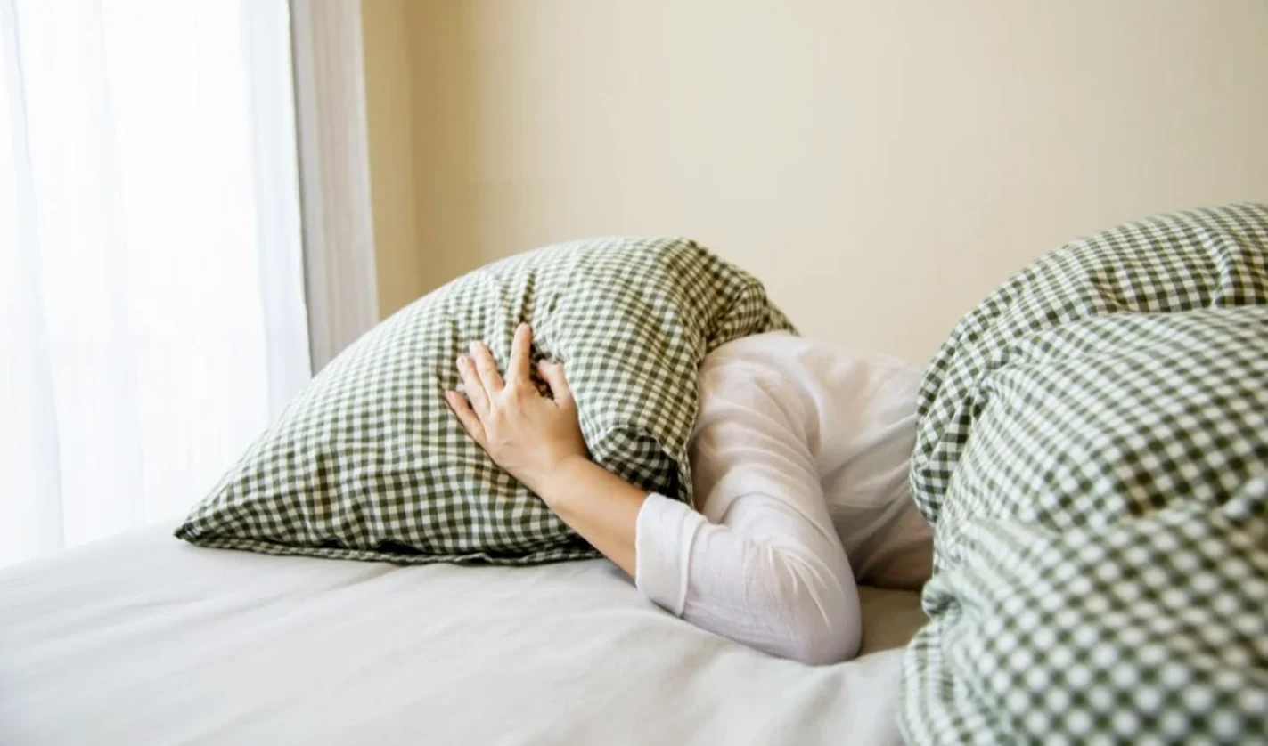 Atacuri de panică, depresie şi insomnie, afectări psihice ale femeilor în peri şi menopauză. Psihiatru: „E un moment bun să își schimbe stilul de viață”