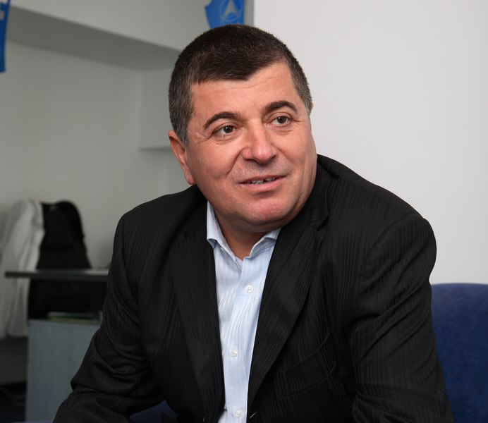 Primarul ales în Bușteni, Emanoil Savin, a murit duminică
