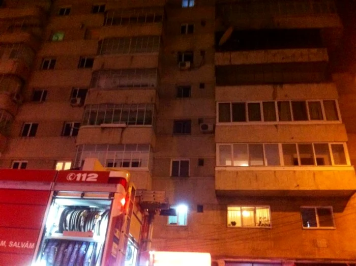 Două incendii de amploare au avut loc în Bucureşti în 2013