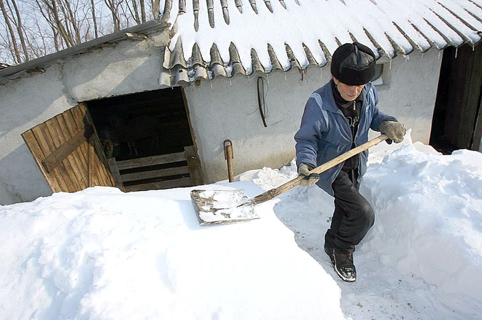 Ne aşteaptă fenomene extreme în următoarele luni: nămeţi, ger şi viscol