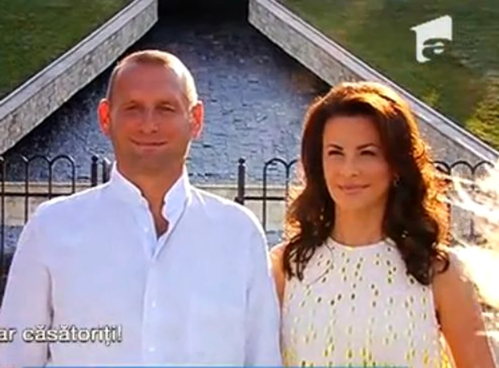 Nunta lui Viorel Cataramă cu Adina Alberts a avut loc pe domeniul milionarului de la Snagov. (captură Antena 1)
