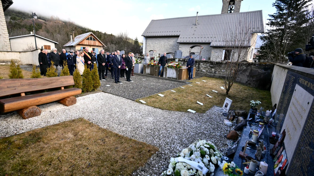 Ceremonie în memoria victimele accidentului aviatic Germanwings. FOTO: X