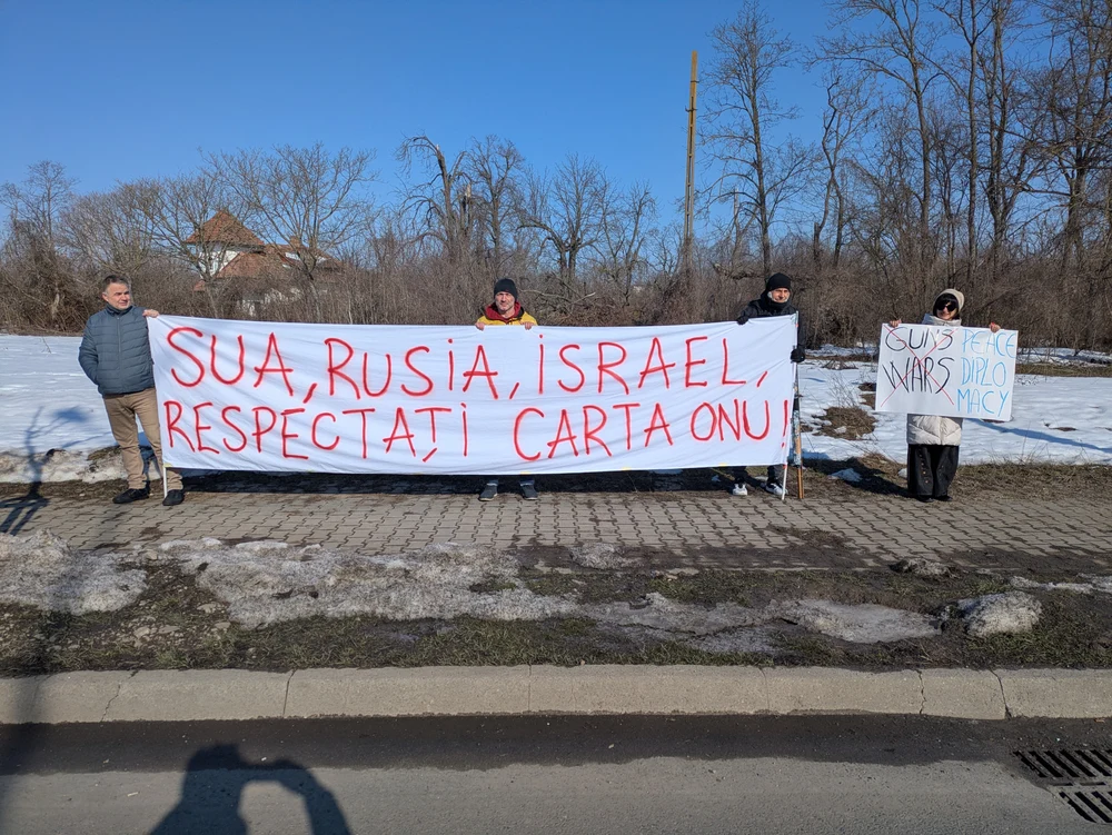 În numele păcii: Caravana care a unit, simbolic, Washingtonul, Moscova, Tel Avivul și Bruxelles-ul... în inima Bucureștiului