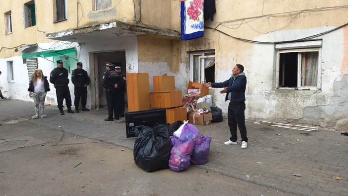 Evacuare forțată la Alba Iulia FOTO Adevărul