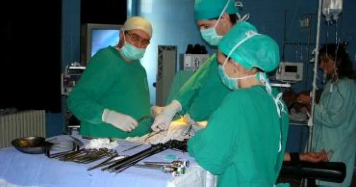 Craiova: Oltenii au la dispoziţie 60 de locuri de muncă în străinătate