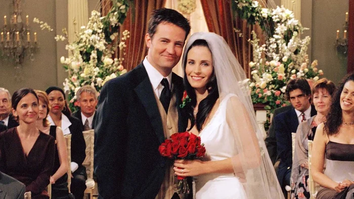 1 courteney cox and matthew perry reunite friends 2 jpg jpeg