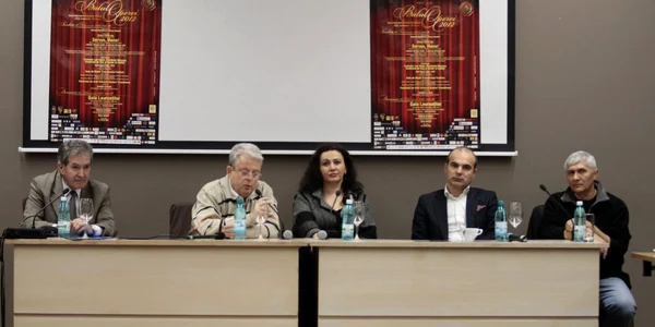 Matei Miko mulţumeşte sponsorilor, chiar dacă aceştia au fost puţini ca număr şi nu foarte generoşi
