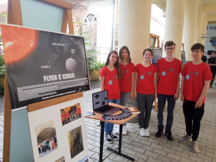 Proiecte SF gândite de elevi braşoveni şi premiate de NASA FOTO Ioan Buciumar