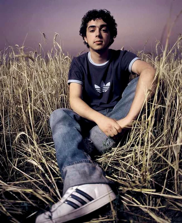 Marius Moga a venit în Capitală în anul 2000 și, din 2001, produce hituri pe bandă rulantă