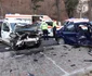 Accident rutier cu patru victime în Căciulata staţiunea Călimăneşti pe DN 7 lângă Vila Cantacuzino - Vâlcea pe Valea Oltului Foto ISU Vâlcea