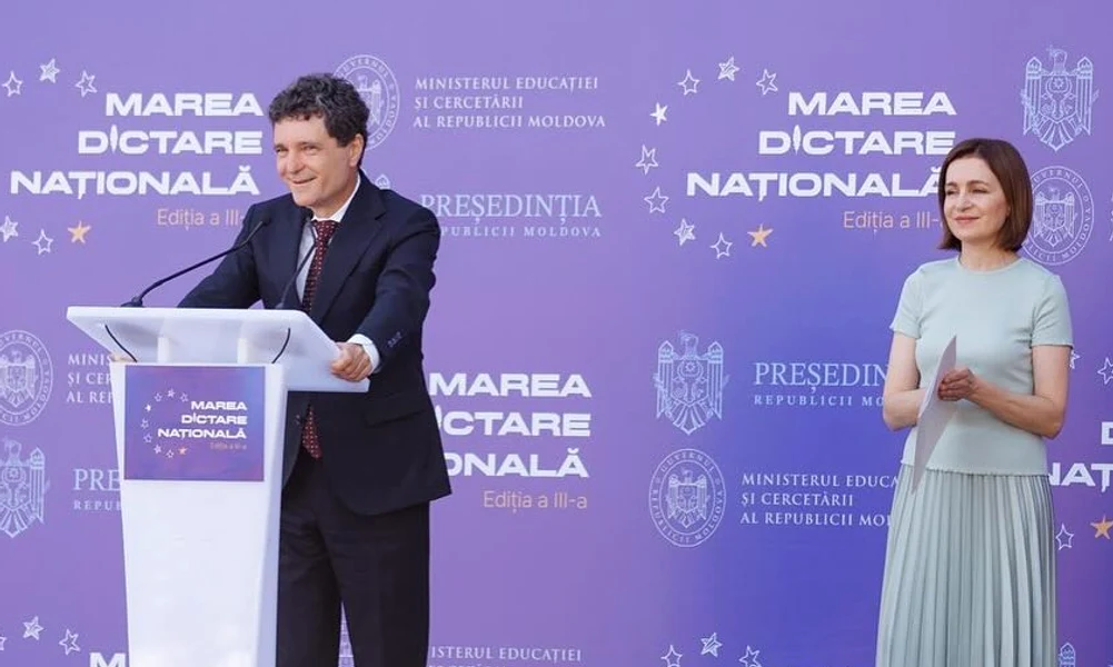 Nicușor Dan și Maia Sandu au participat la deschiderea ,,Marii Dictări Naționale”. FOTO: Facebook