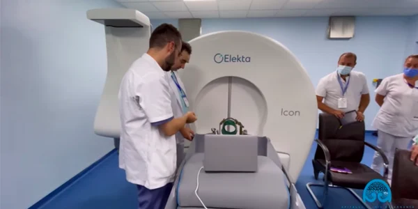 Aparatul Gamma Knife