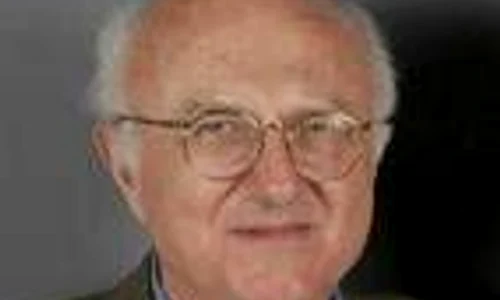 Vladimir Cosma pe insula românească din Paris jpeg