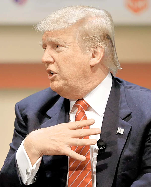 Donald Trump,  69 de ani, susţinut  de o parte din  Partidul Republican