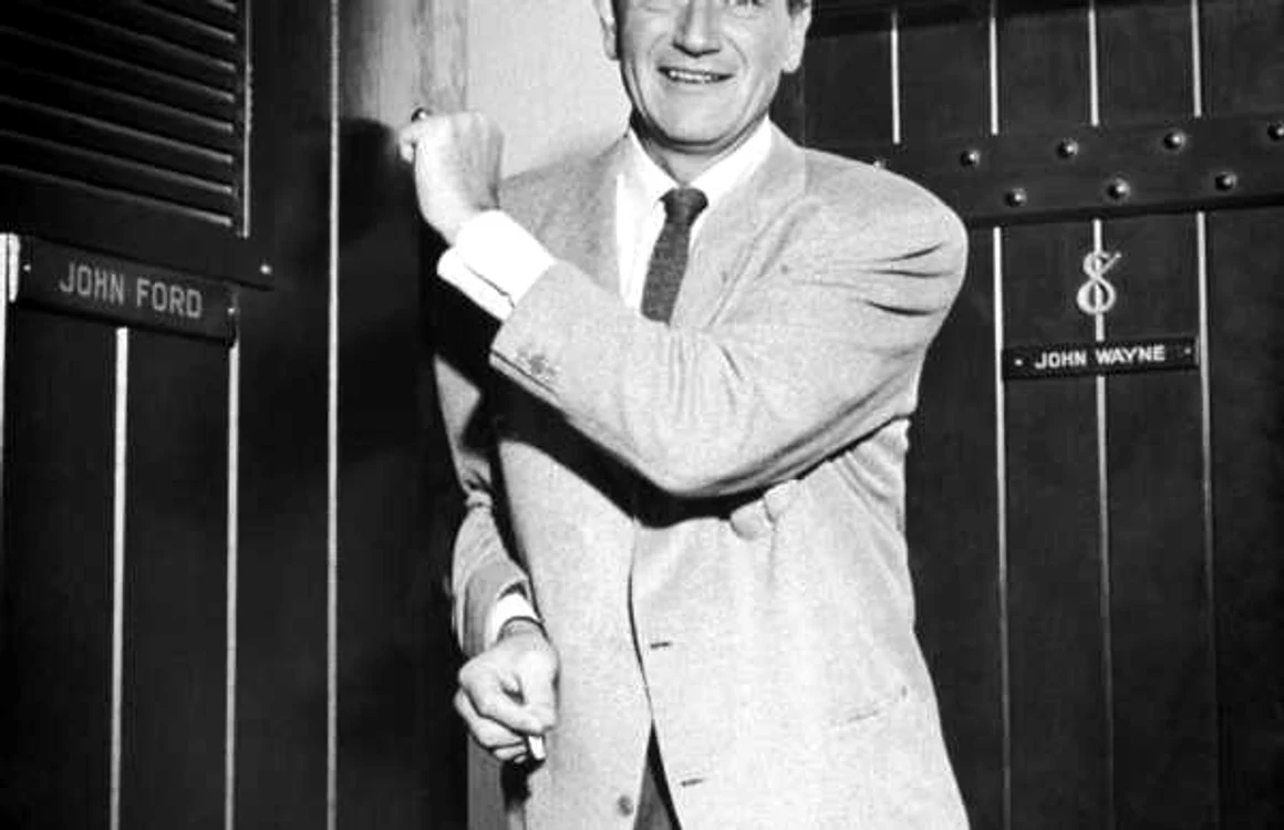 John Wayne FOTO Cinemagia