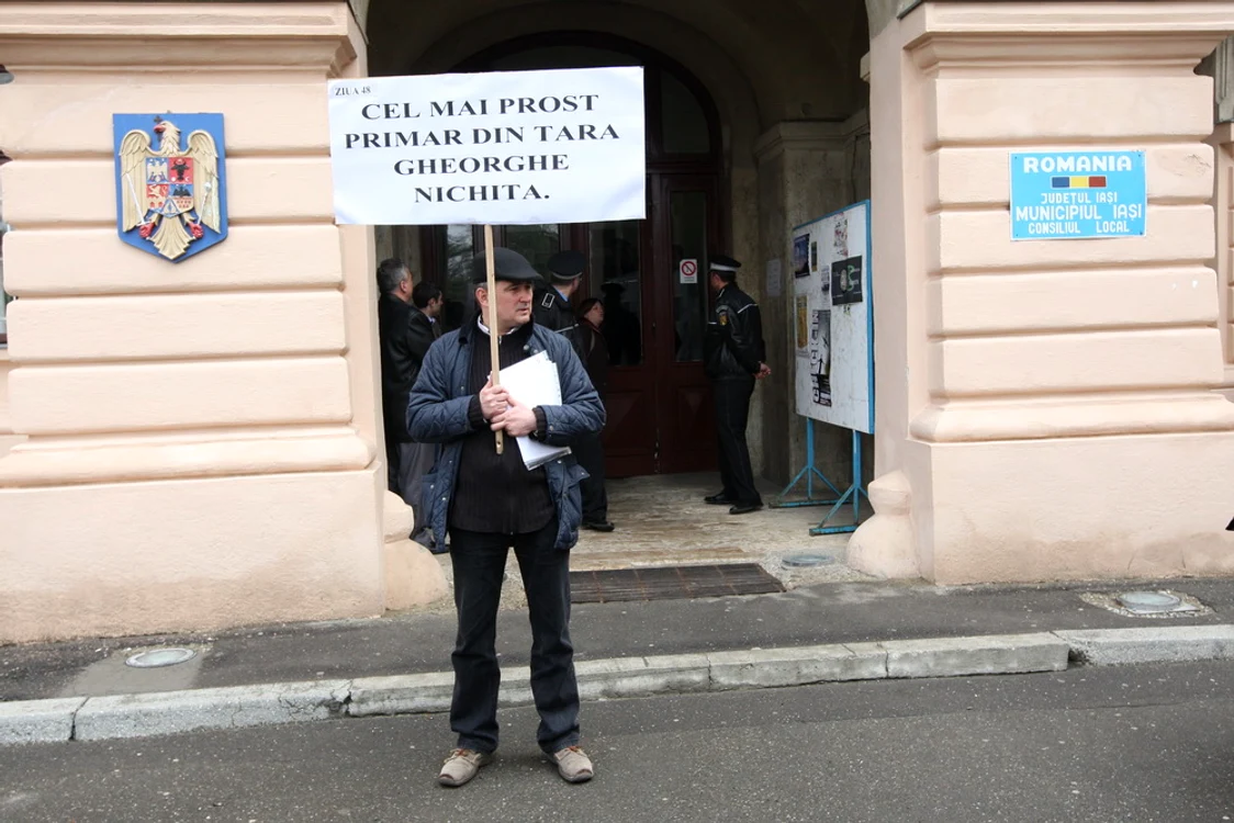Sorin Balanescu nu a fost lasat sa intre in sala de sedinte a Consiliului Local
