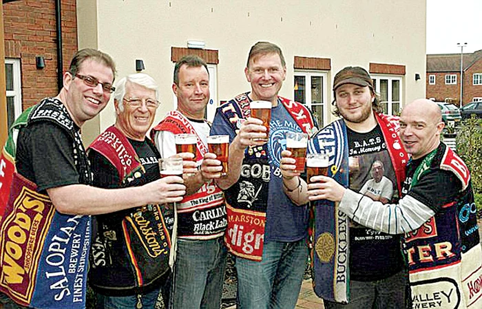 
    Între 1984 şi 2014, petrecăreţii au băut 36.000 de halbe de bere  