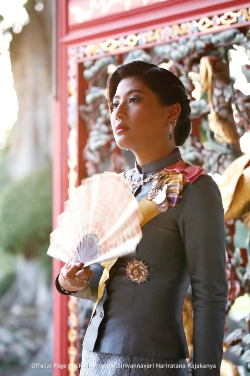 Prințesa Sirivannavari Nariratana, fiica Regelui Rama X al Thailandei, creatoare de modă la Paris   Instagram 22 jpg