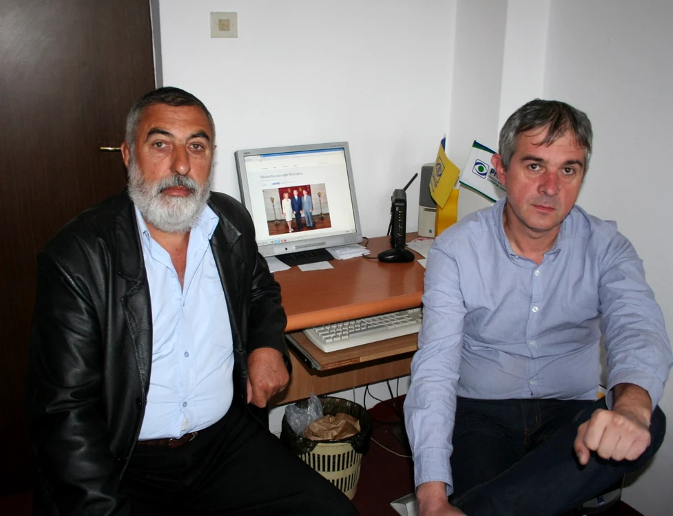 Dan Necoară şi Lilian Ilie sunt doi susţinători ai monarhiei