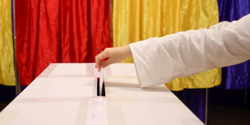 VOT ILUSTRATIE 7 DEC 01 INQUAM Photos Octav Ganea jpg