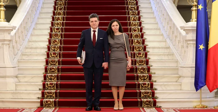 Noua primă doamnă a României, în vizorul stilistului vedetelor. Ce schimbări de look i se recomandă Mirabelei Grădinaru
