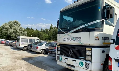 camion abandonat ridicat jpeg