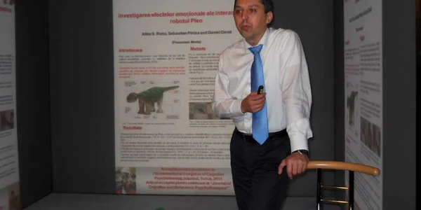 Daniel David a vorbit azi despre proiectul prin care timizii îşi pot depăşi fobia online şi gratuit