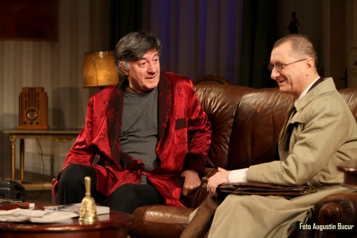 Ion Caramitru şi Horaţiu Mălăele, în "Dineu cu proşti" FOTO: Teatrul Naţional din Bucureşti