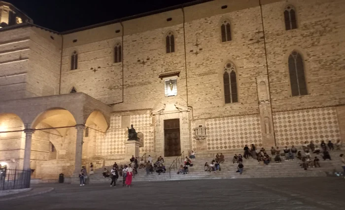 Studenți Erasmus în Centro Storico din Perugia FOTO Ioan Buciumar