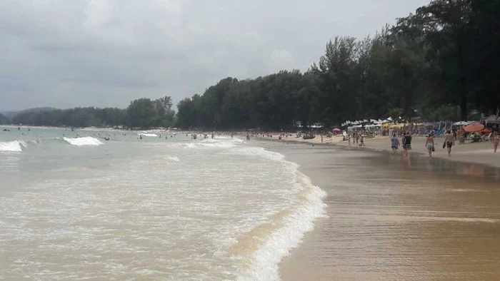 O plajă din Bangtao, un sat pescăresc de pe Insula Phuket FOTO Ştefan Both