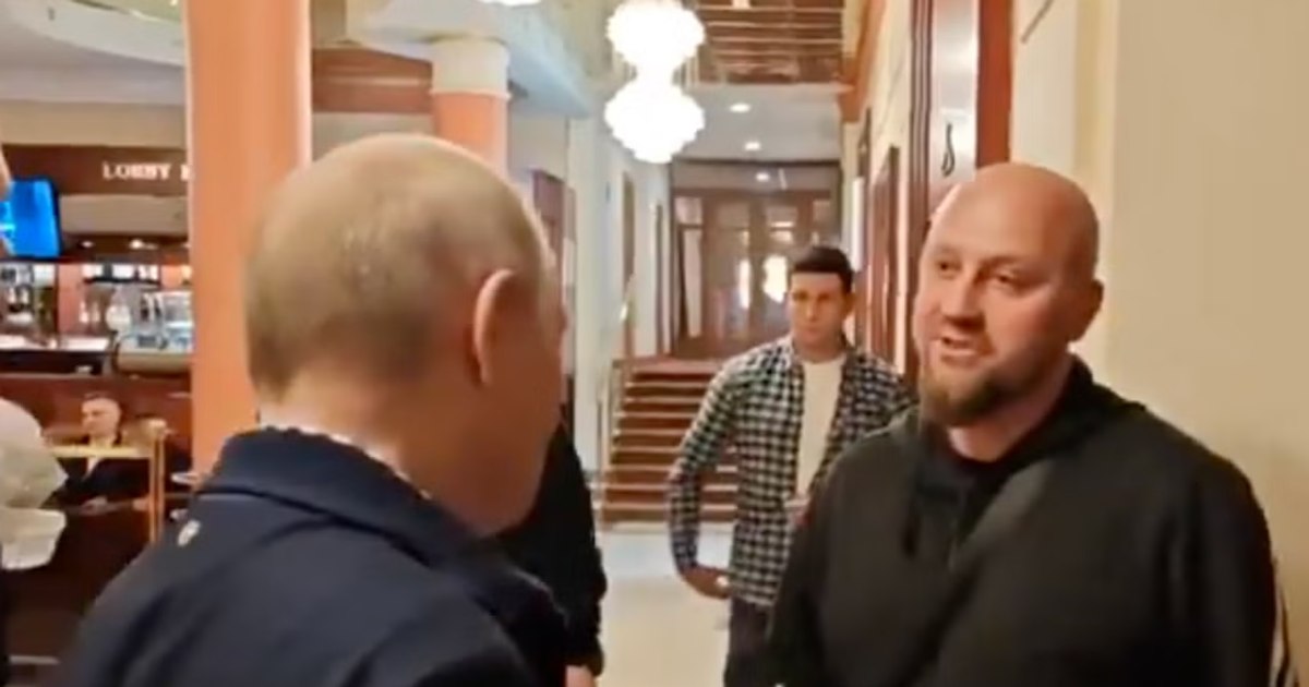 Kremlinul încearcă să combată zvonurile despre izolarea lui Putin printr-un nou videoclip. Cine este „trecătorul” misterios din video